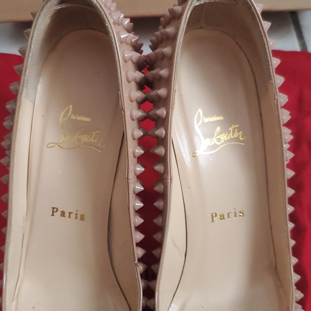 Christian Louboutin Pigalle Spikes - Picture 4 of 6